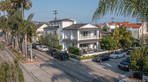 126 Ruby Ave, Newport Beach CA  92662-1126 exterior