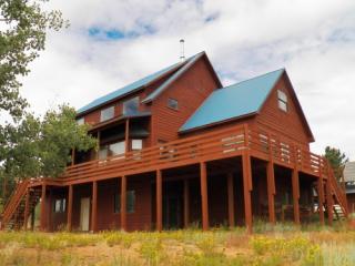 217 Crestone Cir, Twin Rock, CO 80816-8694