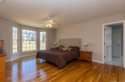 34 Mudry Farm Rd, Brookfield Center CT  06804-3542 exterior