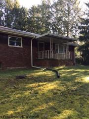 633 Lashley St, Morgantown, WV 26505-2429