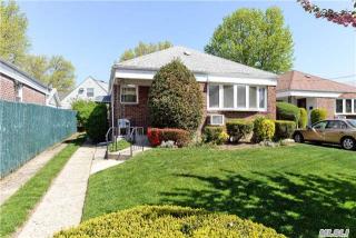 19007 50th Ave, Long Island City, NY 11365