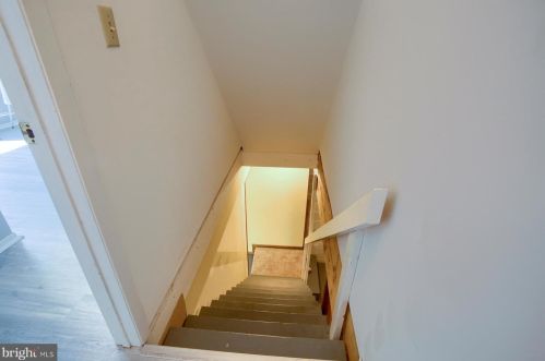 56 Ashford Dr, West Enola PA  17025-2320 exterior