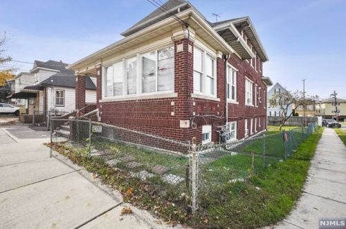 69 Macarthur Ave, Outwater NJ  07026-1520 exterior