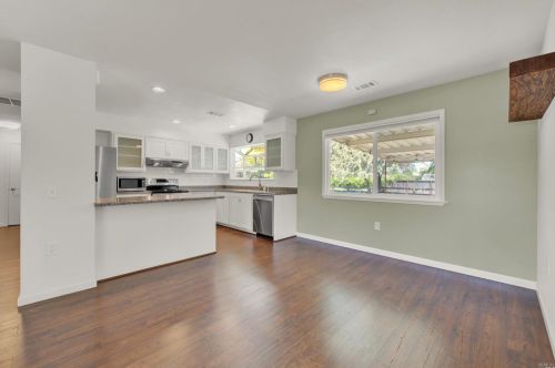 129 Rainier Cir, Vacaville CA  95687-3309 exterior