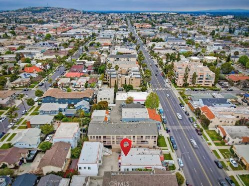 757 Redondo Ave, Long Beach CA  90804-5140 exterior