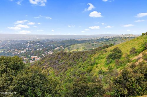 142 Pueblo Ln, Topanga CA  exterior
