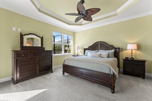 9463 Quarry Dr, Naples FL  34120-5223 exterior