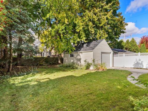 1108 8 St, Manitowoc WI 54220-2818 exterior