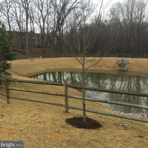 14838 Mason Creek Cir, Woodbridge, VA 22191-3361