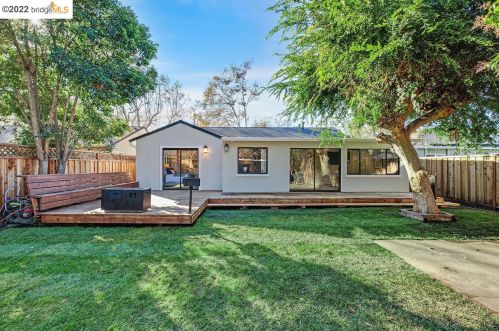 17267 Via San Ardo, San Lorenzo CA  94580-2707 exterior