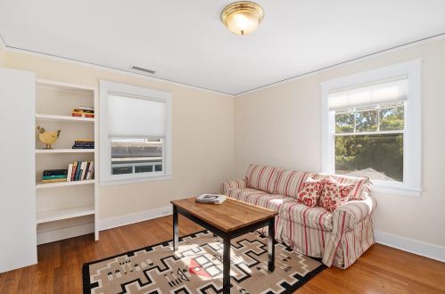 22 Islay St, Santa Barbara CA  93101-2423 exterior