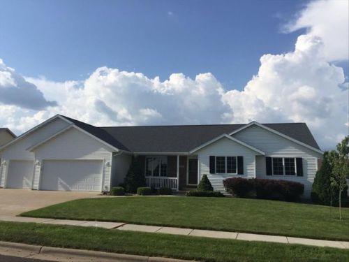 909 Greenwood St, Holmen, WI 54636-9487