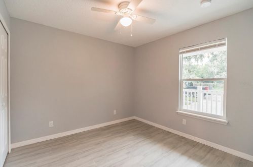 561 Live Oak Ave, Daytona Beach FL  32114-4846 exterior