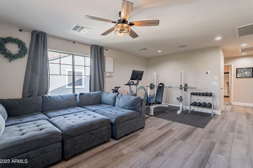 4027 Cullumber St, Gilbert AZ  85234-6082 exterior