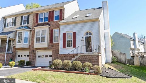 8210 Southwater Ct, Springfield, VA 22153-1919