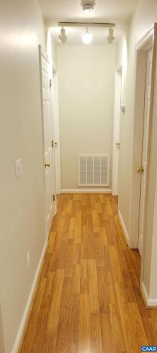 14 Riverwood Ct, Bybee VA  22963-3354 exterior