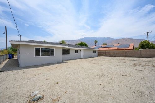 340 Avenida Cerca, Palm Springs CA  92262-1403 exterior