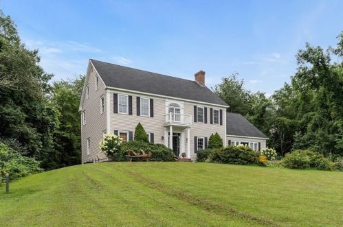 31 River Meadow Pl, West Newbury, MA 01985-1439