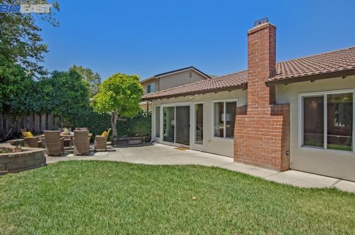 3616 Portsmouth Ct, Pleasanton CA  94588-3594 exterior