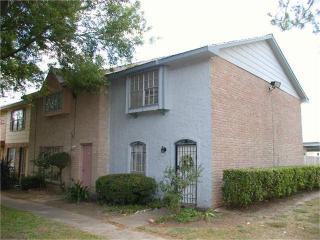 7347 Chasewood Dr, Missouri City TX  77489-2515 exterior