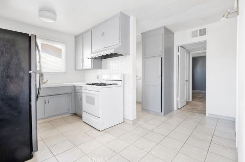 44035 Cedar Ave, Lancaster CA  93534-4422 exterior