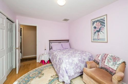 186 Nanny Hagen Rd, Thornwood NY  10594-2106 exterior