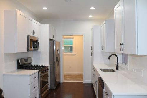 2411 American St, Philadelphia, PA 19148-4012