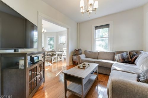58 Chestnut St, Montclair NJ  07042-3804 exterior