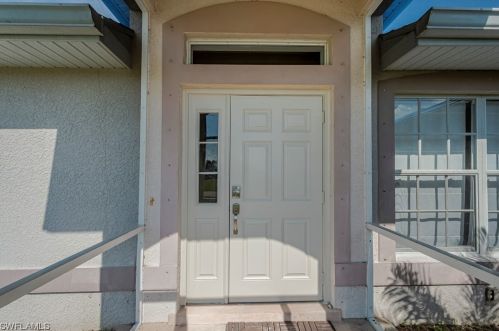 2744 7th Ave, Cape Coral, FL 33909-4360