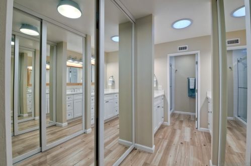 16993 Cresta Dr, San Diego CA 92128-2311 exterior