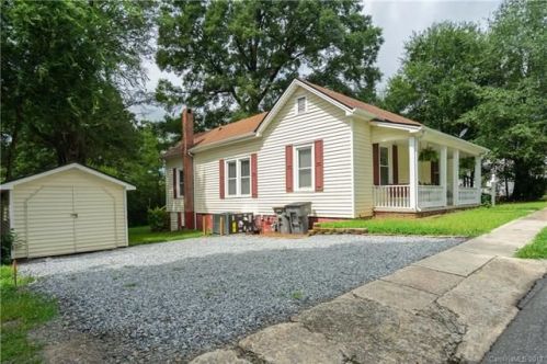 202 5th St, Kannapolis, NC 28083-3517