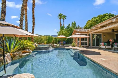 49435 Rio Arenoso, La Quinta CA  92253-6401 exterior