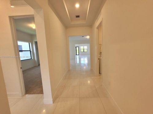 17507 41st St, Hollywood FL  33029-5035 exterior