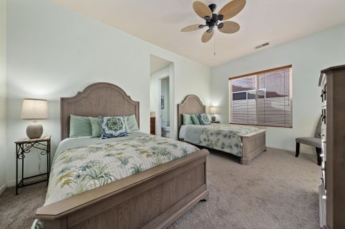 56430 Muirfield Vlg, La Quinta CA  92253-7648 exterior
