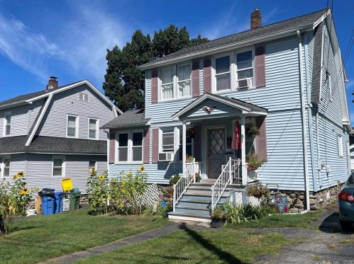 81 Ridgefield Ave, Waterbury, CT 06705-2706