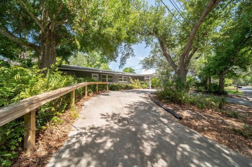 1108 63rd St, Saint Petersburg, FL 33707-3125