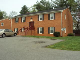 128 Brambleridge Ct, Lynchburg VA  24502-4769 exterior