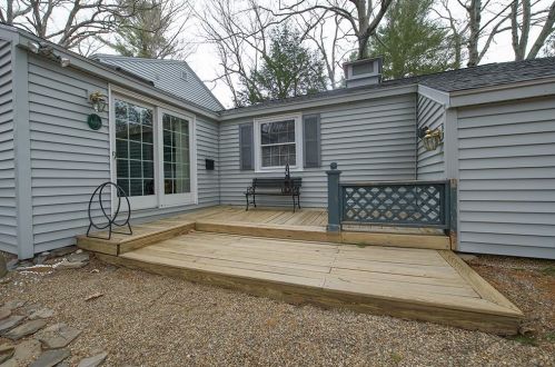 34 Wheeler Ave, Salem NH  03079-3490 exterior