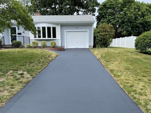 176 Highview Ave, Fall River MA 02726-3836 exterior