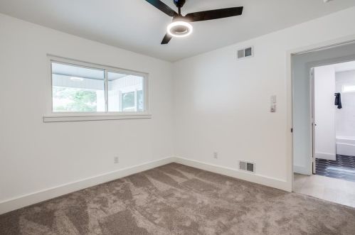 920 Loganwood Ave, Richardson TX  75080-3037 exterior
