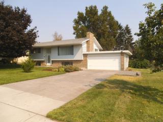 102 Oakland St, Richland, WA 99352-7664
