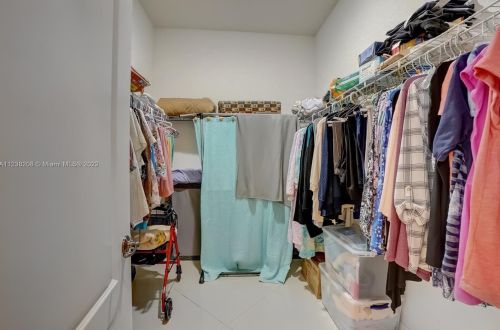 160 Saratoga Ave, Fort Pierce FL  34953-5974 exterior