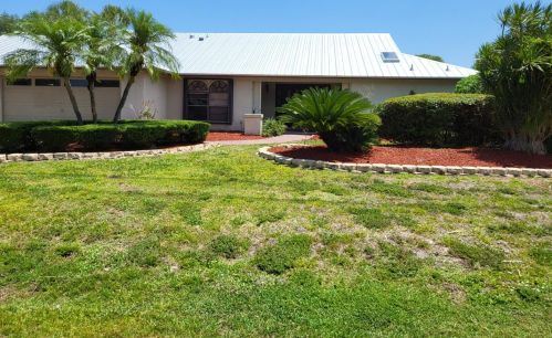 422 Naranja Ave, Fort Pierce, FL 34983-2222