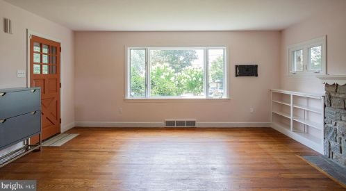 2037 Stone Mill Rd, Lancaster PA  17603-6053 exterior