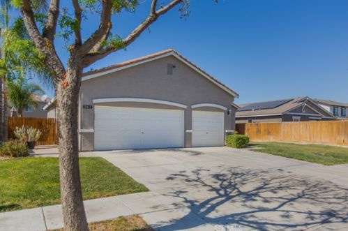 367 Castellana St, Los Banos, CA 93635-6424
