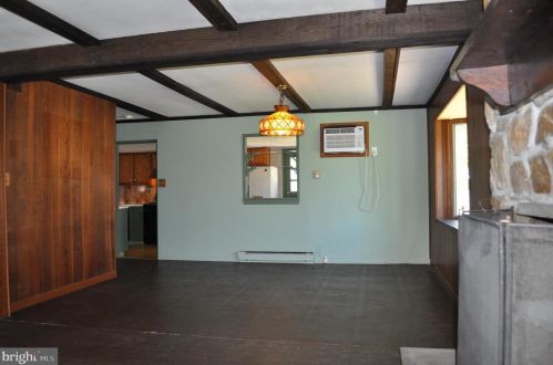 142 Gable Rd, Paoli PA  19301-1848 exterior