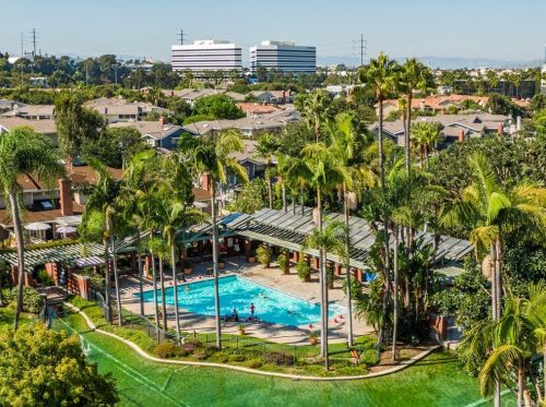 17 Malaga Pl, Manhattan Beach CA  90266-0072 exterior