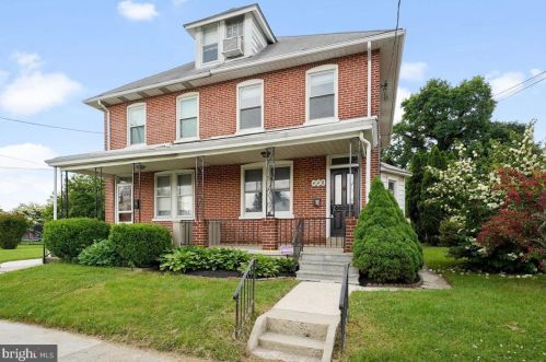 448 Birch St, Kennett Sq, PA 19348-3610