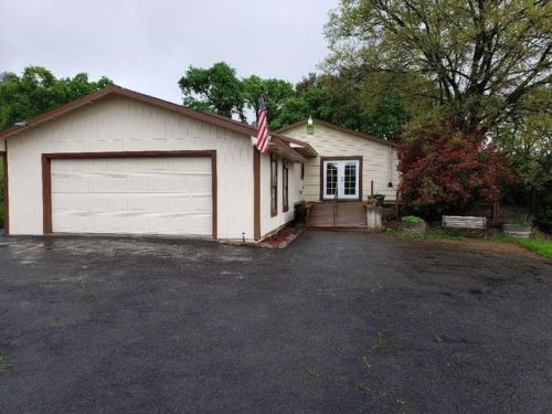 8796 Crater Hill Rd, Newcastle, CA 95658-9666