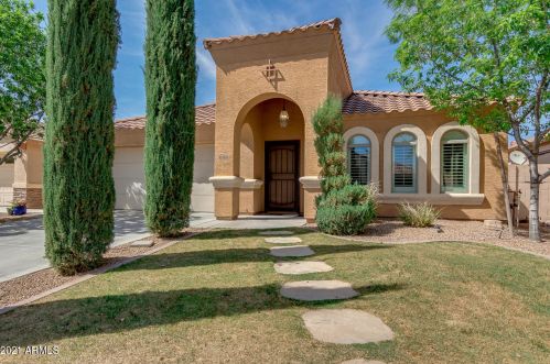 698 Baker Dr, San Tan Valley AZ  85140-4354 exterior
